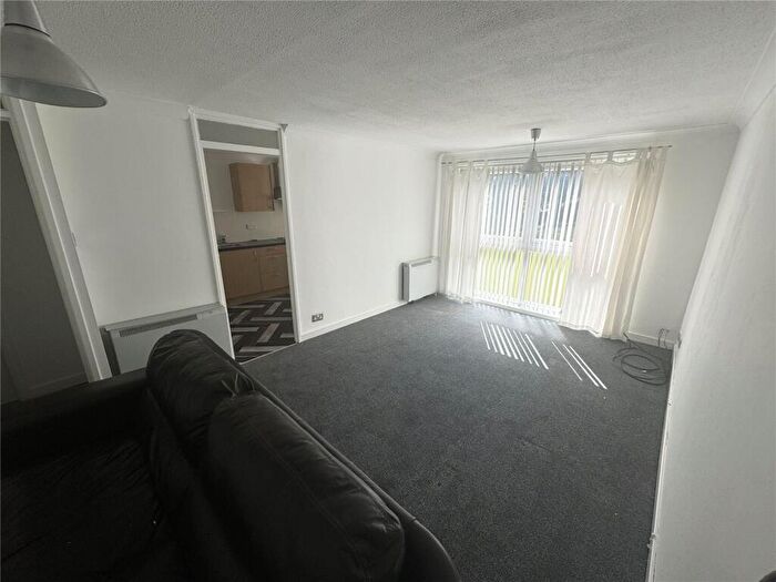 1 Bedroom Apartment To Rent In Lofthill, Sunderland, Tyne And Wear, SR3