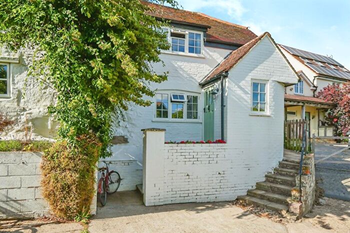 2 Bedroom Character Property For Sale In Stream Road, Upton, Didcot, OX11