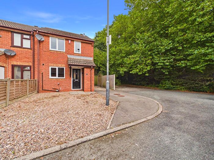 3 Bedroom End Of Terrace House For Sale In Attlebridge Close, Derwent Heights, DE21