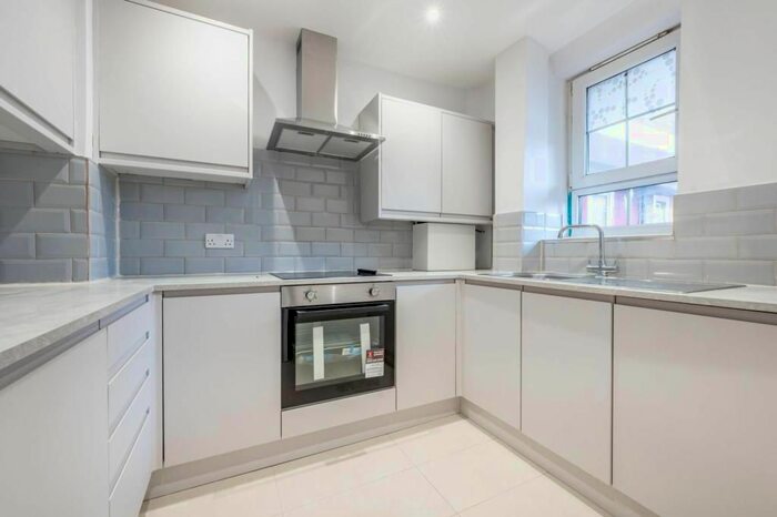 2 Bedroom Flat To Rent In Bath Terrace, London SE1