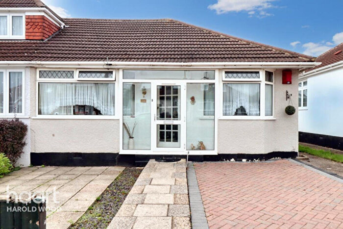 2 Bedroom Semi-Detached Bungalow For Sale In Court Avenue, Harold Park, RM3