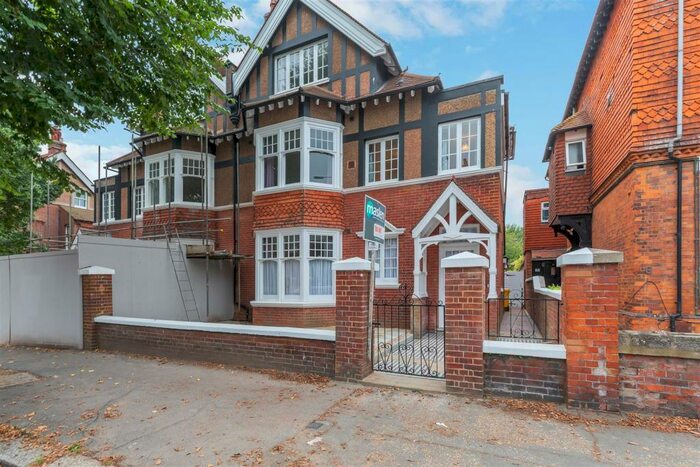 Studio To Rent In Sackville Road, Hove, BN3