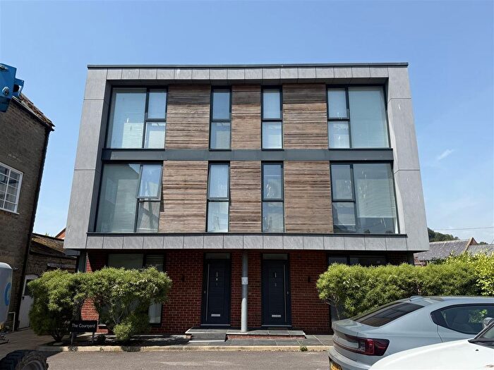1 Bedroom Flat To Rent In West Street, Bridport, DT6