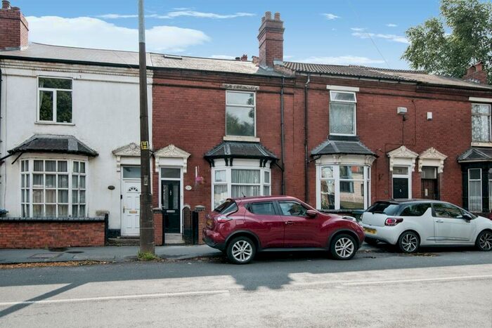 4 Bedroom House To Rent In Hallam Street, West Bromwich, B71