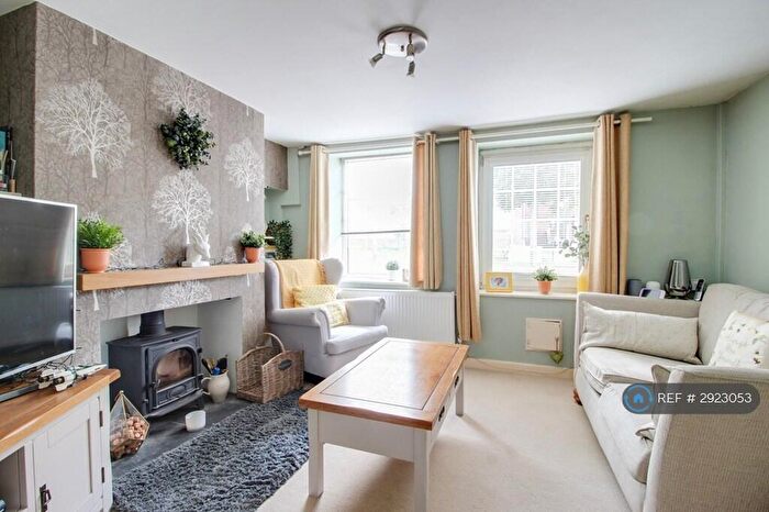 2 Bedroom Terraced House To Rent In Old Road, Leighton Buzzard, LU7
