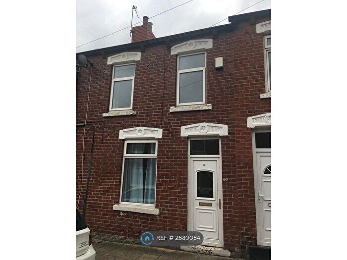 3 Bedroom Terraced House To Rent In Grafton Street, Castleford, WF10