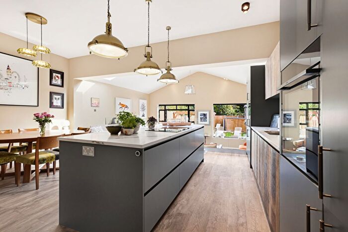 4 Bedroom Semi-Detached House For Sale In Boileau Road, Ealing, London, W5