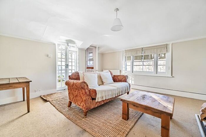 2 Bedroom Flat To Rent In Blackheath Grove Blackheath, SE3
