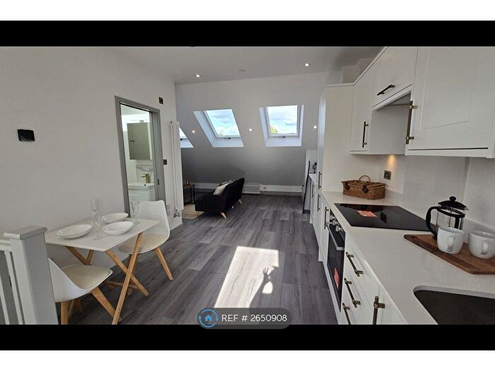 1 Bedroom Flat To Rent In Westcote Road, London, SW16