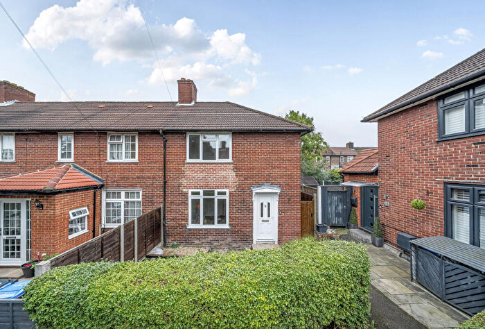 3 Bedroom End Of Terrace House For Sale In Neath Gardens, Morden, SM4