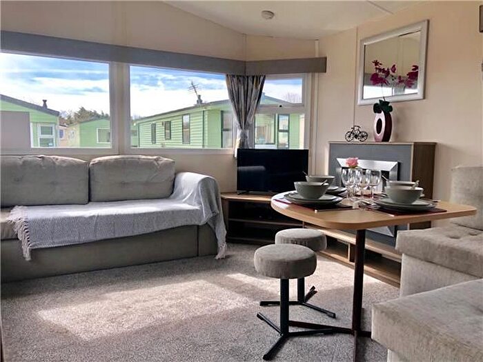 2 Bedroom Property For Sale In Meaver Road, Mullion, Helston, TR12
