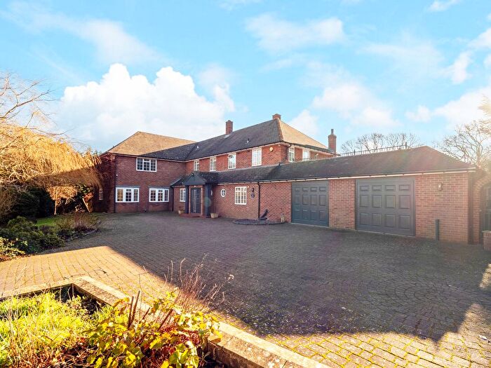 6 Bedroom Detached House For Sale In Vernon Avenue Oxford, Oxfordshire, OX2