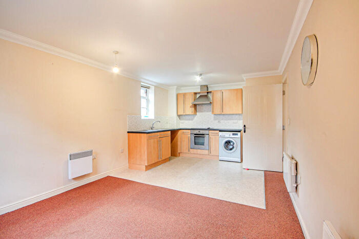 1 Bedroom Flat For Sale In Harescombe Drive, Grh (Gloucestershire Royal Hospital), Gloucester, GL1