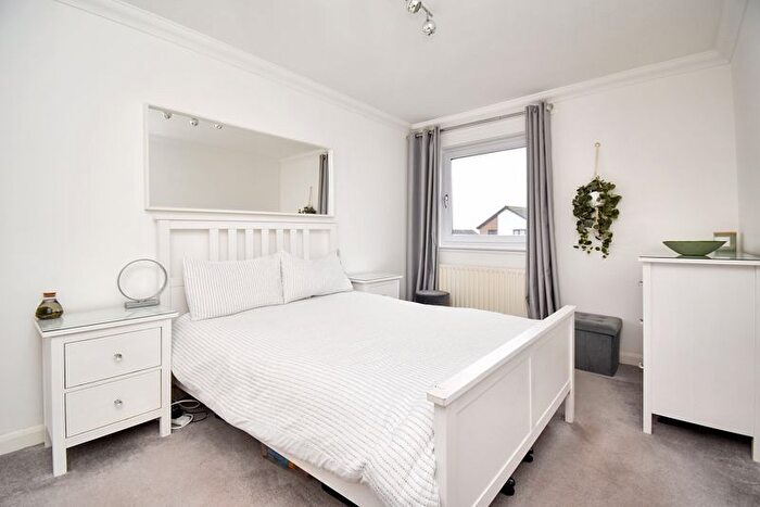 2 Bedroom Flat For Sale In Lairds Hill Place, Kilsyth, Glasgow, G65