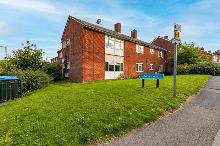 2 Bedroom Flat For Sale In Rectory Wood, Harlow, CM20