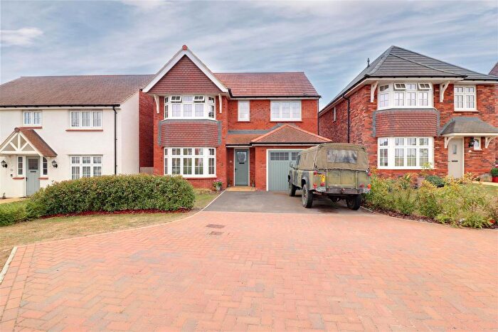3 Bedroom Detached House For Sale In Great Oldbury Drive, Great Oldbury, Stonehouse, GL10