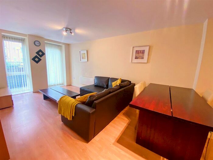 2 Bedroom Flat To Rent In The Helmsley, Aspect, Elmwood Lane, Leeds, LS2