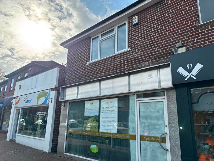 2 Bedroom Flat To Rent In Lower Blandford Road, Broadstone, BH18