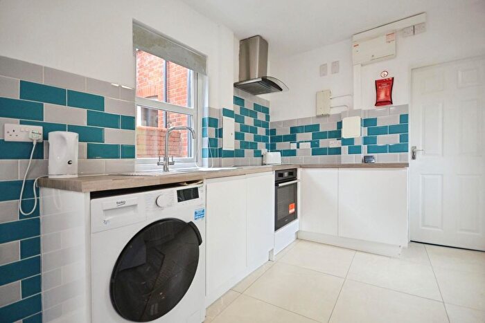 Studio To Rent In Carnarvon Road, Reading, RG1