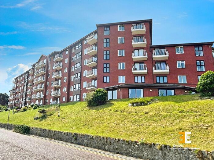 2 Bedroom Flat For Sale In Princess Court, Colwyn Bay, LL29
