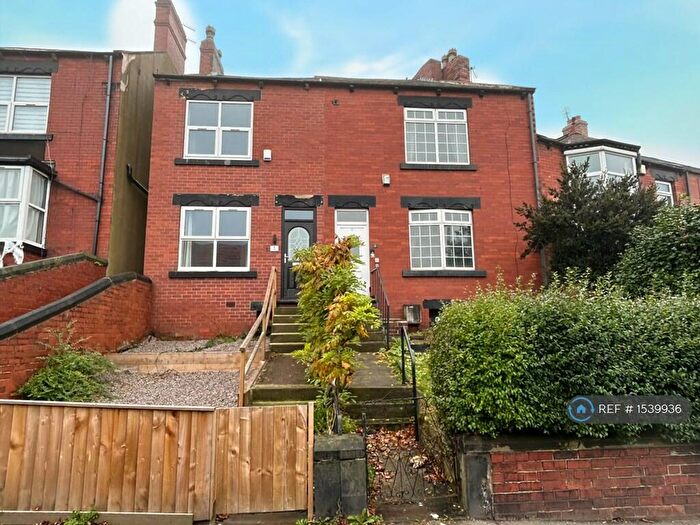 3 Bedroom Semi-Detached House To Rent In Mount Vernon Road, Barnsley, S70
