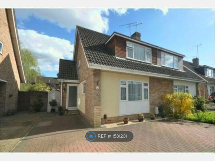 3 Bedroom Semi-Detached House To Rent In Hazel Drive, Woodley, Reading, RG5
