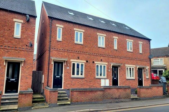 3 Bedroom Semi-Detached House To Rent In Chapel Street, Ibstock, LE67