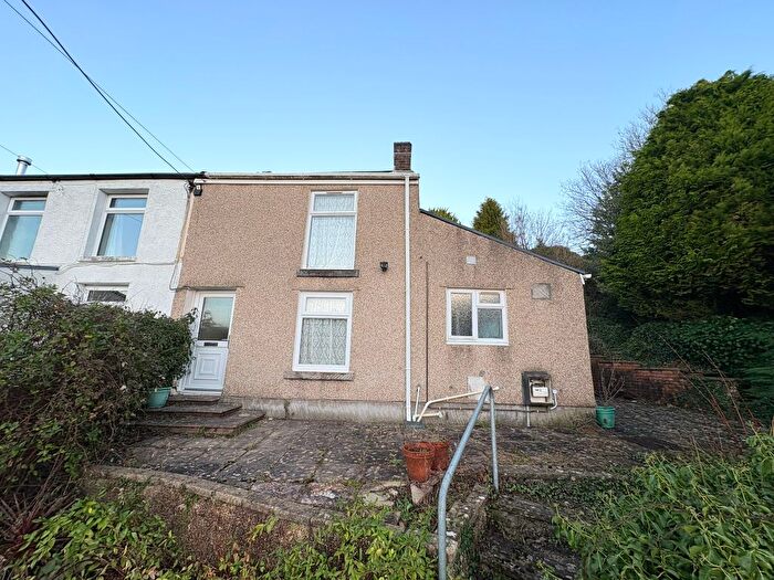 3 Bedroom Semi-Detached House For Sale In Blaencedi, Penclawdd, Swansea, SA4