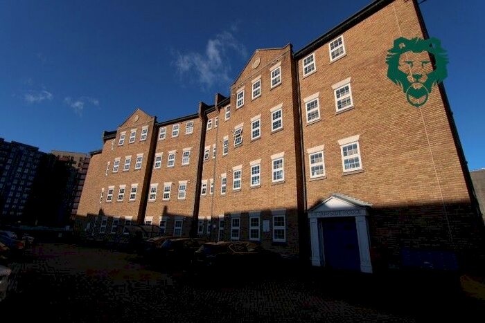 Studio To Rent In Town Quay Wharf, Abbey Road, Barking IG11