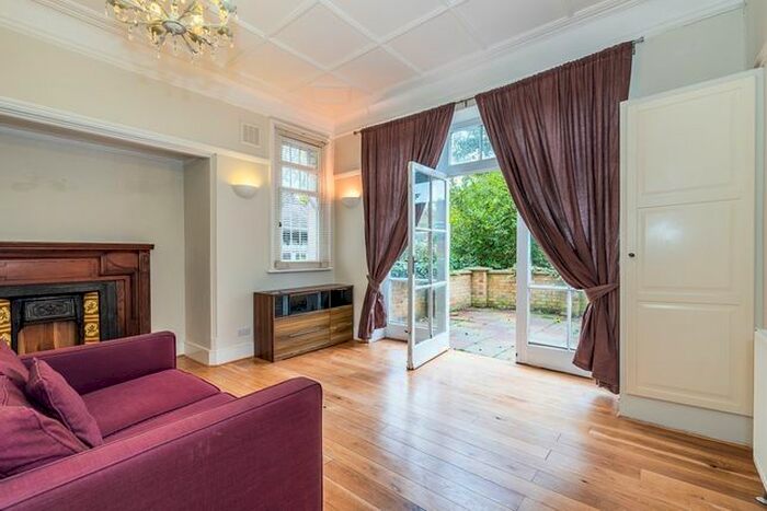 1 Bedroom Flat To Rent In Thrale Road, London, SW16