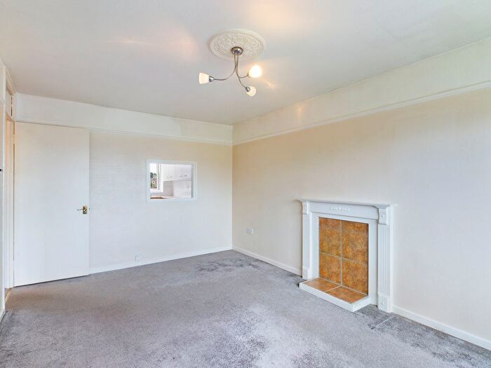 1 Bedroom Flat To Rent In Tasmania Close, Popley, Basingstoke, RG24