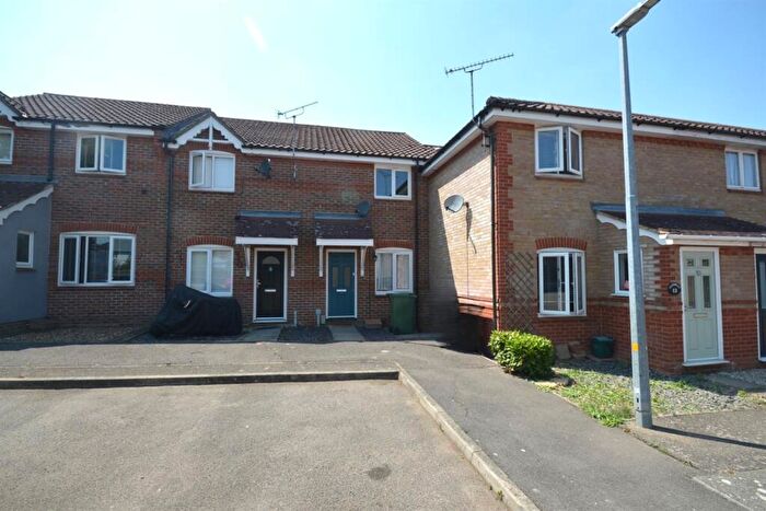 2 Bedroom Terraced House For Sale In Sovereign Close, Braintree, Essex, CM7