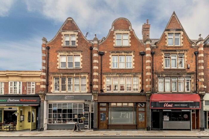 1 Bedroom Flat To Rent In York Street, Twickenham, TW1