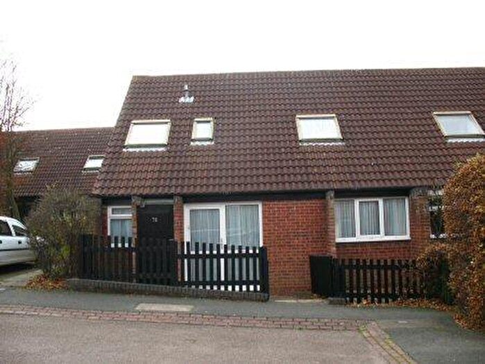 3 Bedroom Semi-Detached House To Rent In Heelands, MK13