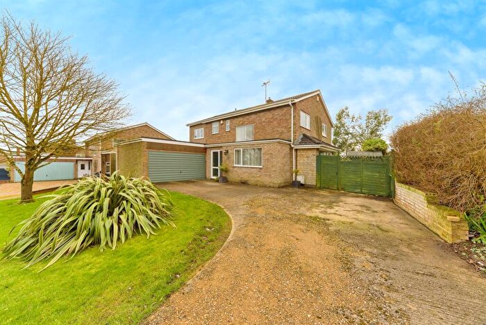 4 Bedroom Detached House For Sale In Park Road, Ketton, Stamford, PE9