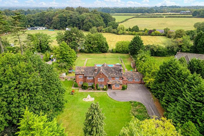 5 Bedroom Detached House For Sale In Hale Road, Hale Barns, WA15