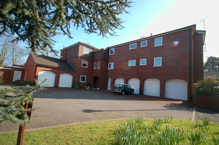 2 Bedroom Flat To Rent In Green Hall Mews, Wilmslow, SK9