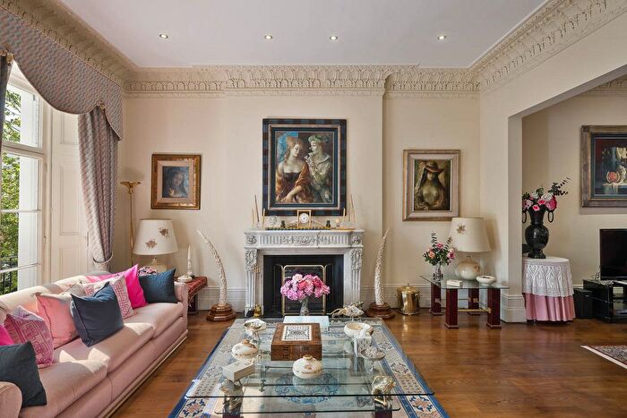 4 Bedroom End Of Terrace House For Sale In Walton Place, Knightsbridge, SW3