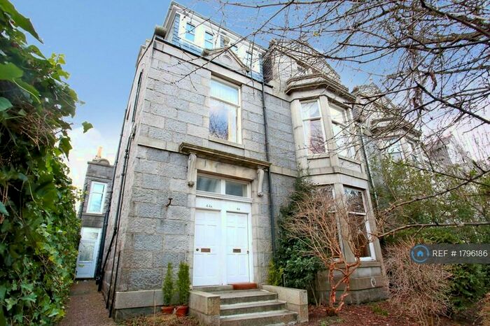 2 Bedroom Flat To Rent In Forest Road, Aberdeen, AB15