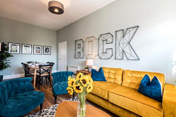 2 Bedroom Apartment To Rent In Catharine Street, Liverpool, L8