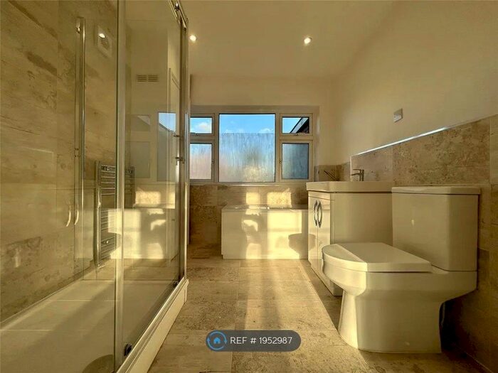 Studio To Rent In First Floor Studio, Winnersh, Wokingham, RG41