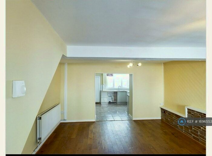 2 Bedroom Terraced House To Rent In John Street, Abercwmboi, Aberdare, CF44