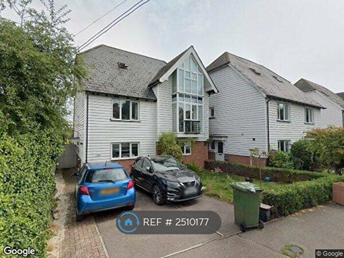 3 Bedroom Semi-Detached House To Rent In The Abbots, Maidstone, ME17