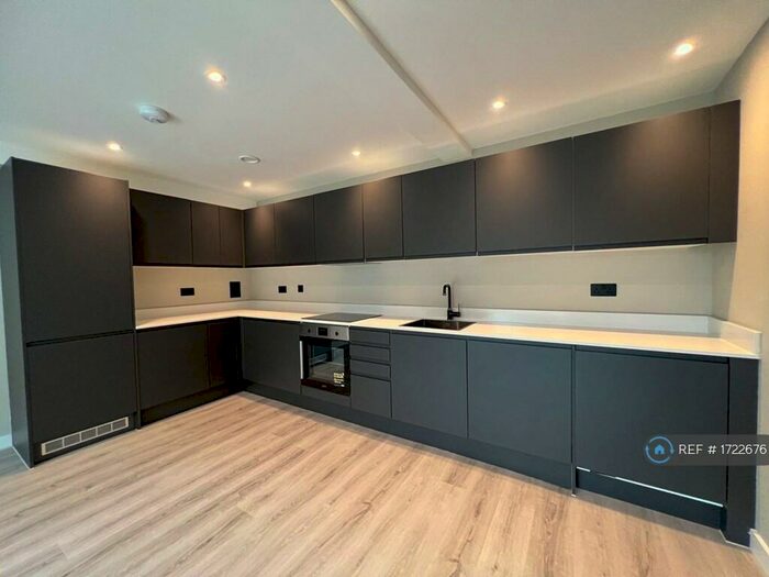 1 Bedroom Flat To Rent In Gladstone Park Gardens, London, NW2