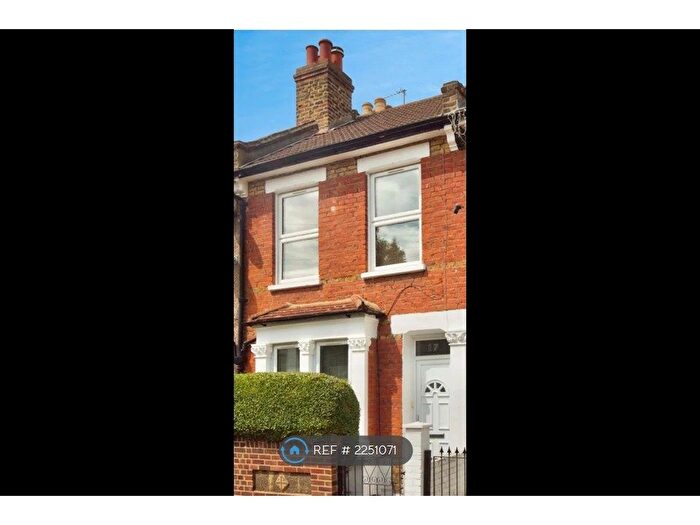 2 Bedroom Terraced House To Rent In Argyle Road, London, N18