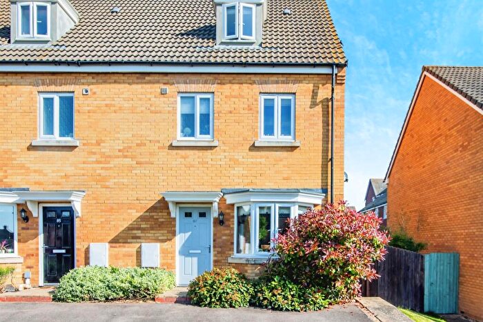 4 Bedroom Semi-Detached House For Sale In Creed Road, Oundle, Peterborough, PE8