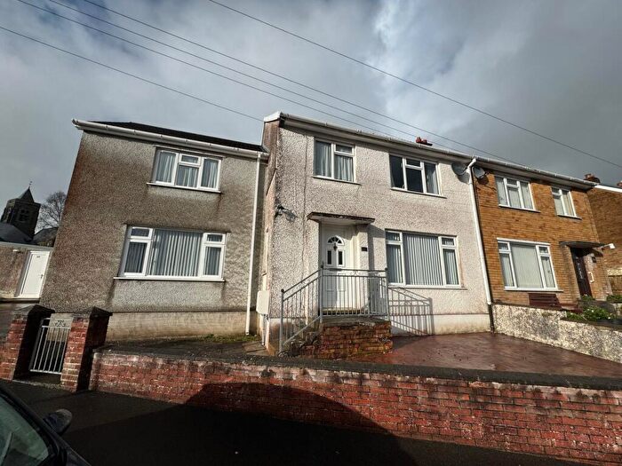 4 Bedroom Semi-Detached House For Sale In Bryn Yr Eglwys, Lampeter, SA48