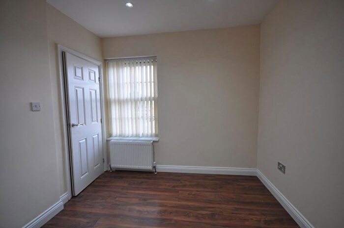 2 Bedroom Flat To Rent In Cauldwell Street, Bedford, MK42
