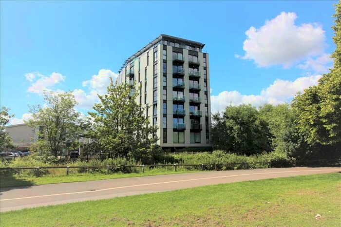 2 Bedroom Apartment To Rent In Modern City Centre Apartment, CM2