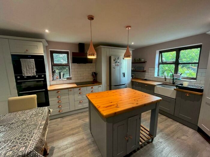 4 Bedroom Detached Bungalow For Sale In Mill Road, Gringley On The Hill, DN10